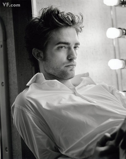 pattinson-A-0912-01.jpg