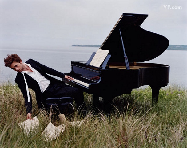 pattinson-B-0912-08.jpg